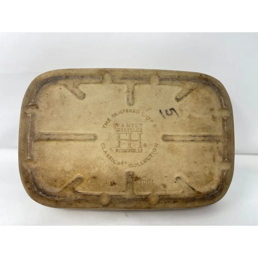 Pampered Chef Family Heritage Stoneware Classics Collection 9x13 Casserole Dish